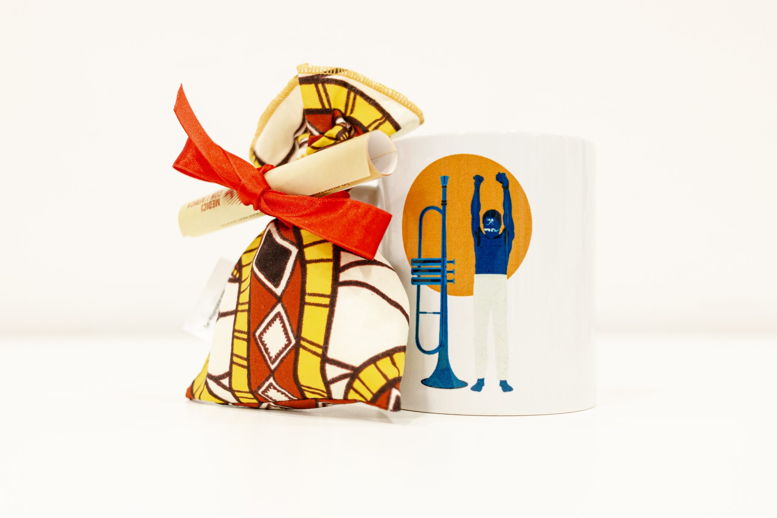 Tazze special edition con bomboniera africana - immagine 2